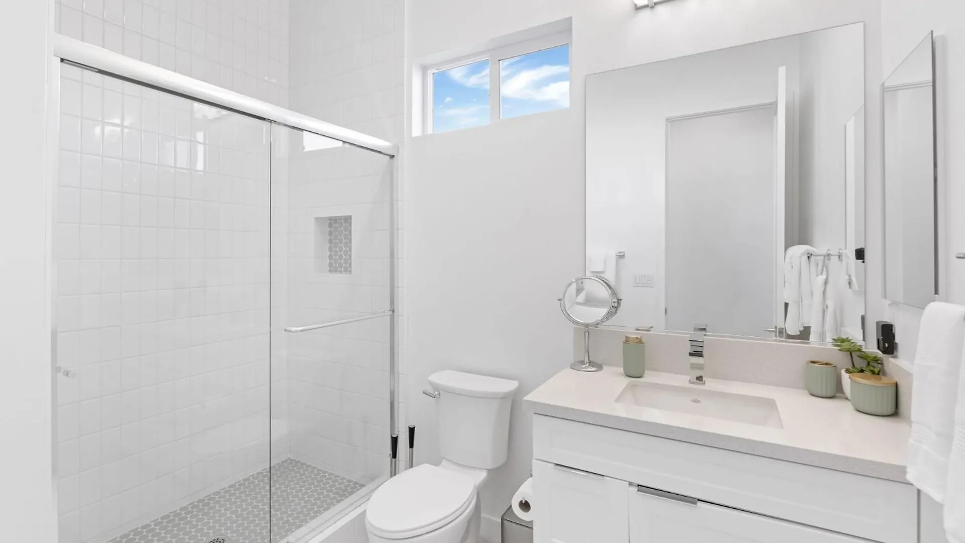 Lumen At Tahquitz: New Build With Pool Fire Pit Designer Interiors Villa Palm Springs United States