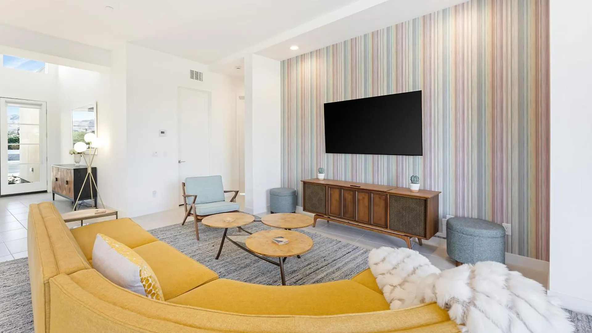 Lumen At Tahquitz: New Build With Pool Fire Pit Designer Interiors Villa Palm Springs United States