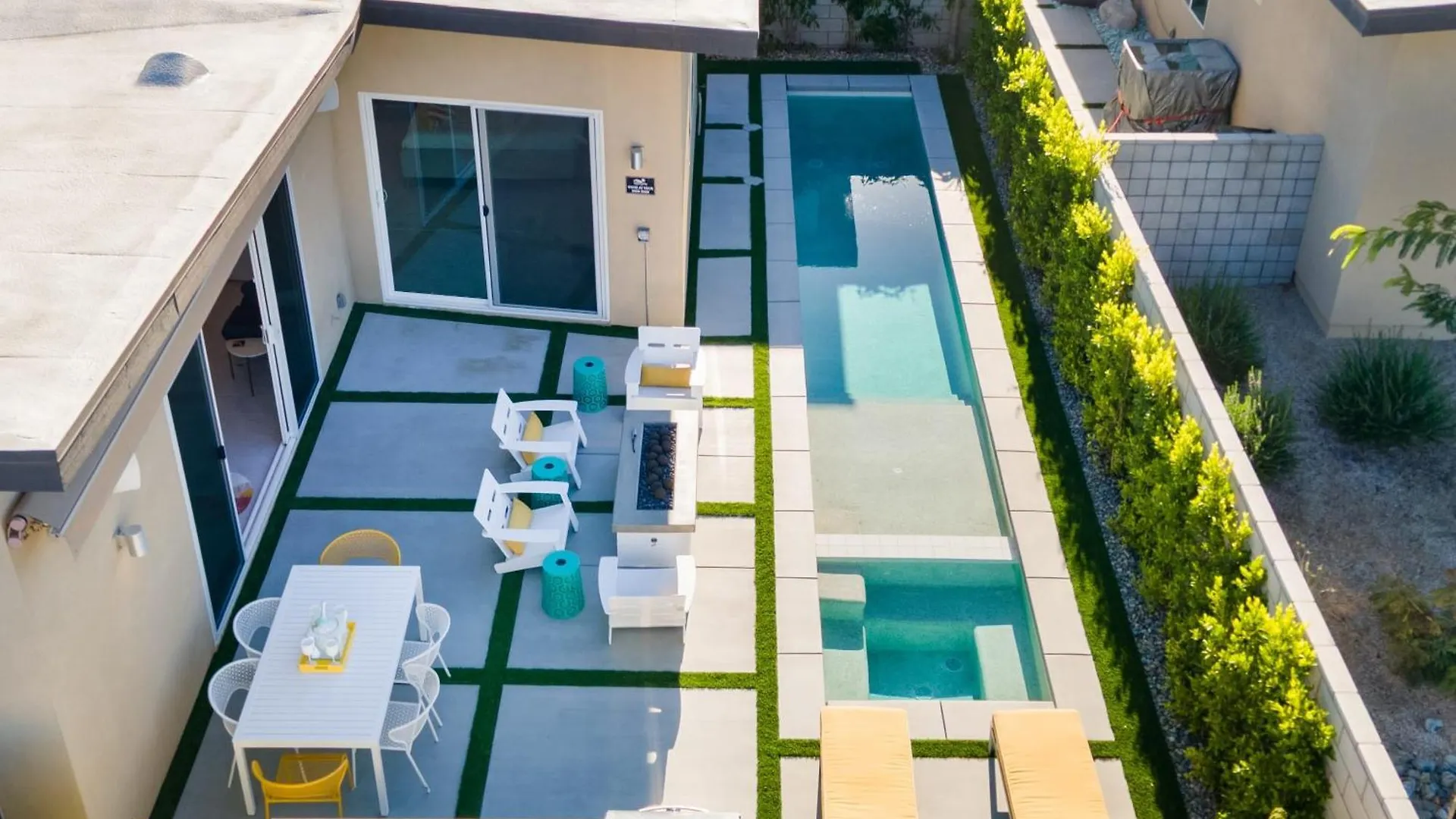 Lumen At Tahquitz: New Build With Pool Fire Pit Designer Interiors Villa Palm Springs Holiday home